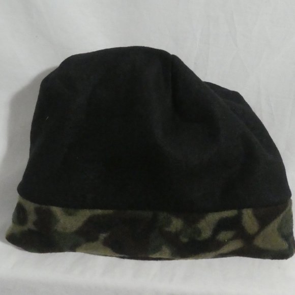 Fleece Camouflage / Camo Hat | s-m, small - medium | 100% polyester | NWOT - Picture 9 of 9